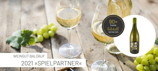 2022 SPIELPARTNER - by Bastian Baldauf - Weißer Burgunder trocken - limited Edition - – Detail
